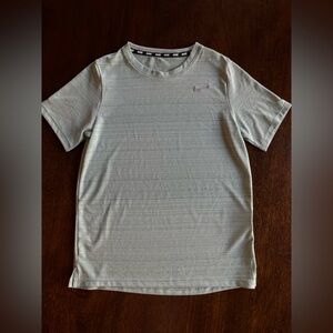 NWOT Nike Dri-fit Kids Youth Sage Green Medium T-Shirt